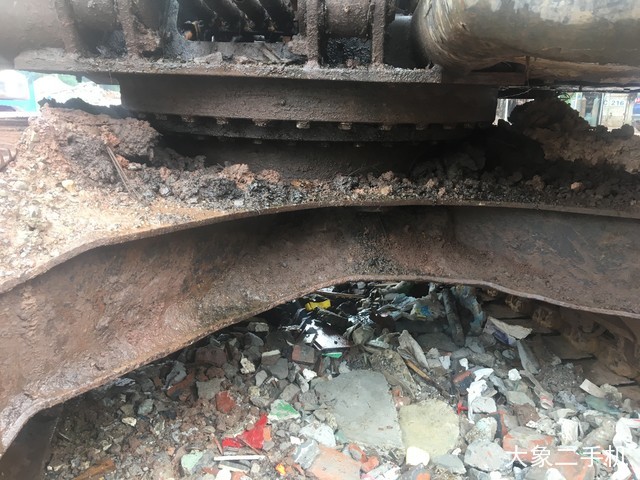 三一重工 SY135C 挖掘机