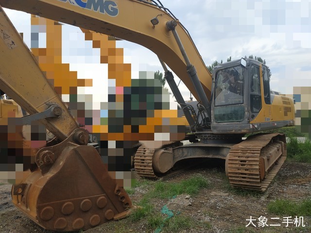 徐工 XE370CA 挖掘机