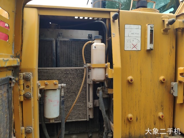 山东临工 LG690E 挖掘机