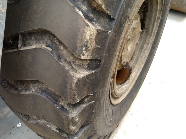 山东临工 LG930 装载机