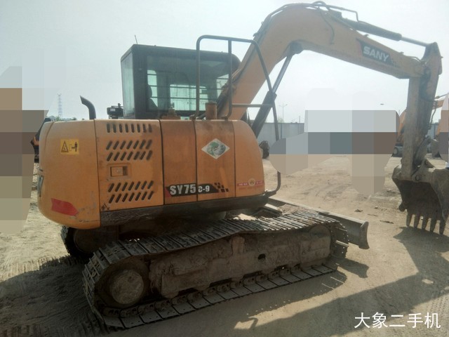 三一重工 SY75C 挖掘机