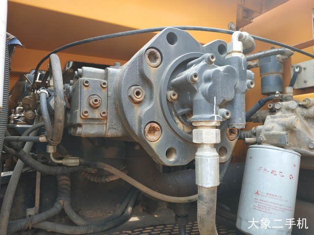 三一重工 SY215C 挖掘机