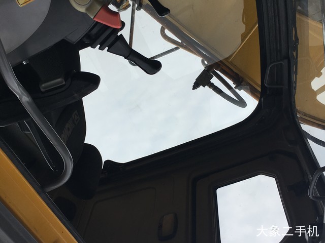 徐工 XE150D 挖掘机