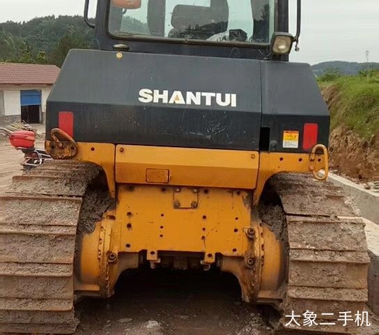 山推 SD16标准型 推土机