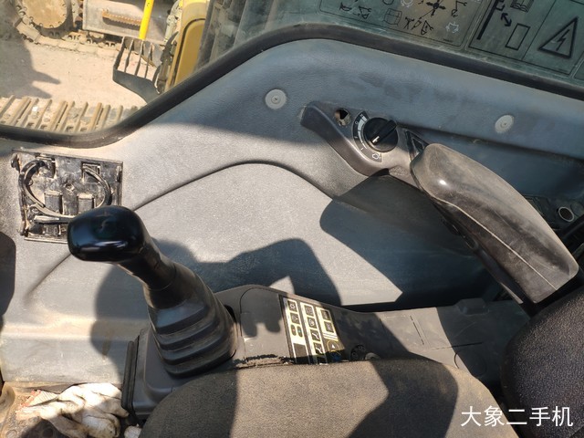 沃尔沃 EC240BLC 挖掘机