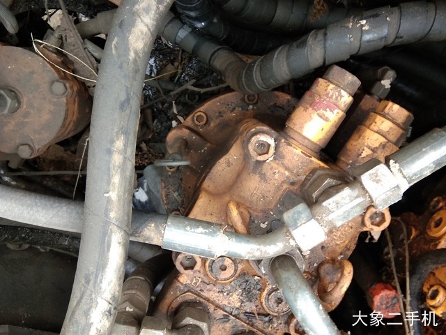 三一重工 SY135C 挖掘机