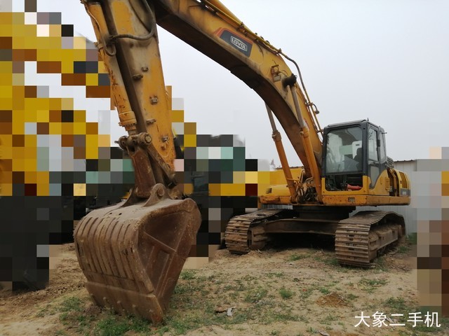 雷沃重工 FR330 挖掘机