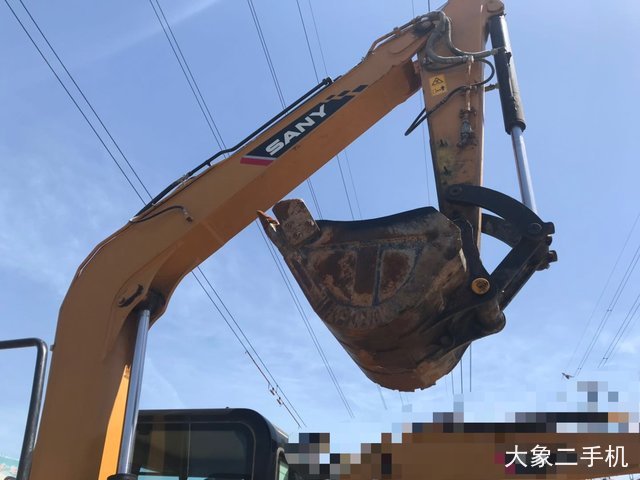 三一重工 SY75C 挖掘机