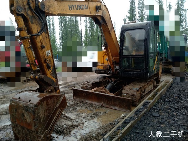 现代 R80-7 挖掘机