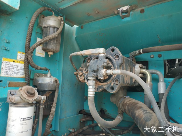 神钢 SK260LC-8 挖掘机