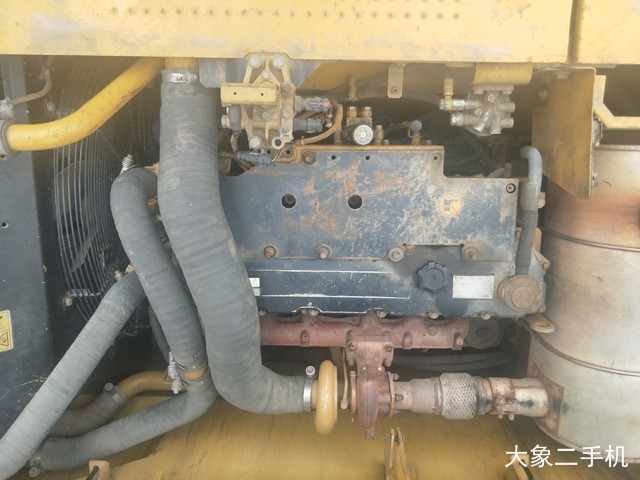 卡特彼勒 323DL 挖掘机