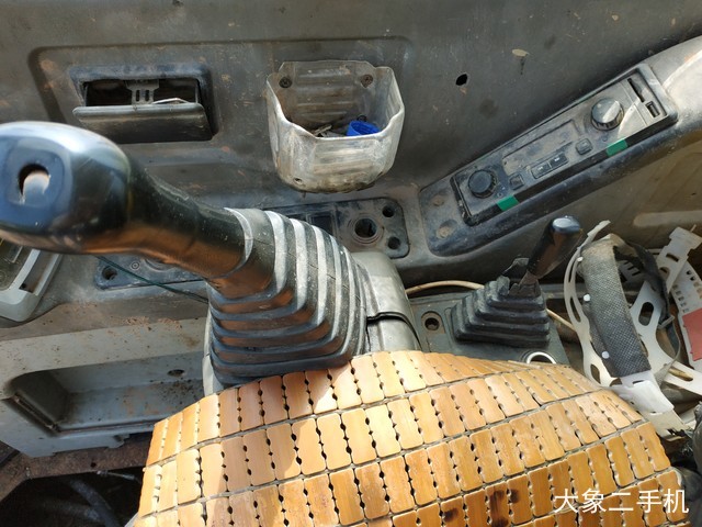 现代 R60-7 挖掘机