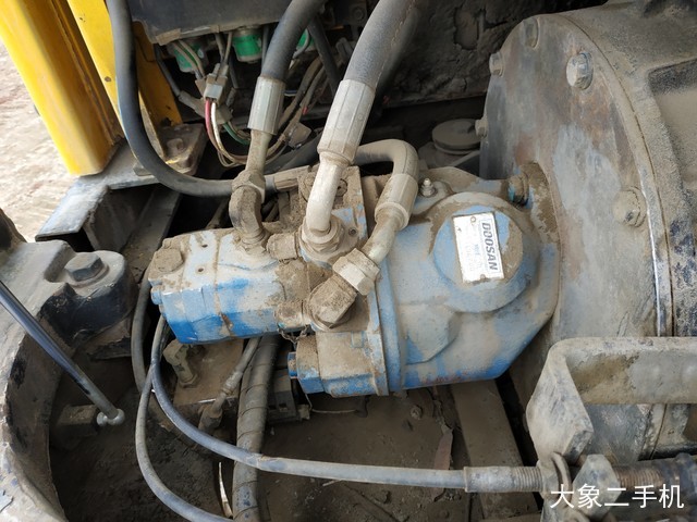 现代 R60-7 挖掘机