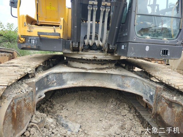 沃尔沃 EC380D 挖掘机