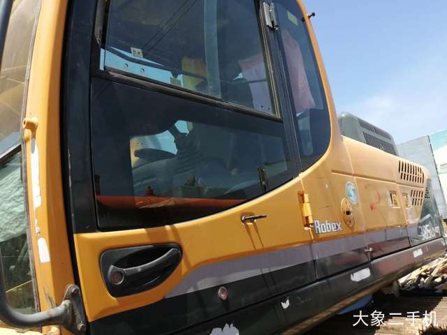 现代 R385LC-9T 挖掘机