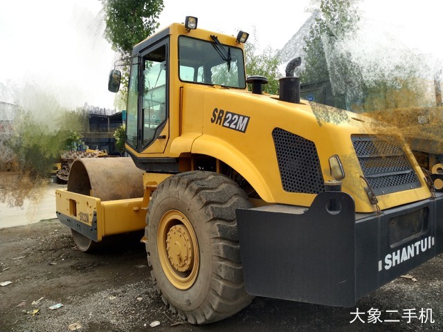 山推 SR22M 压路机
