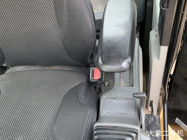 卡特彼勒 323DL 挖掘机