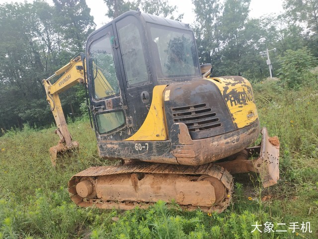 现代 R60-7 挖掘机