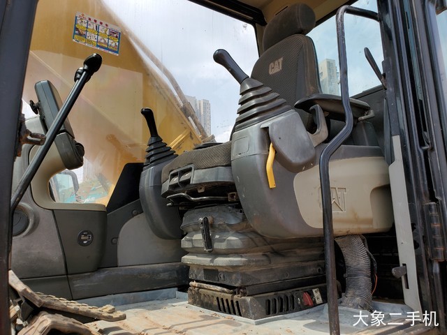 卡特彼勒 329D 挖掘机