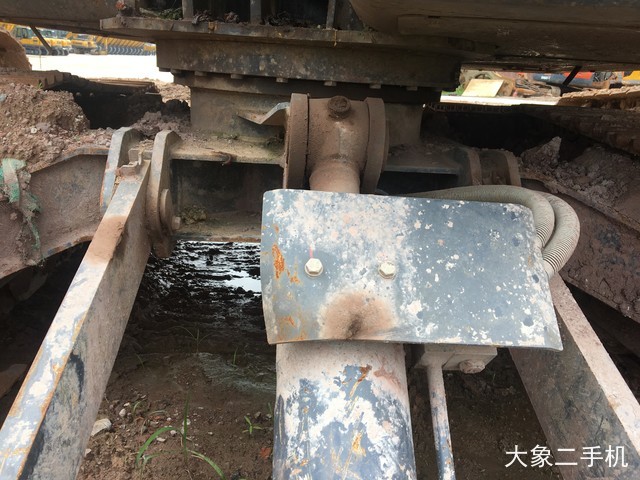 徐工 XE75D 挖掘机