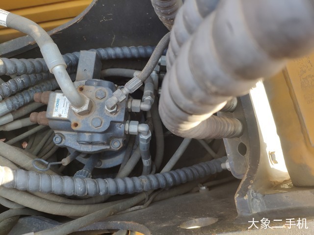 徐工 XE80D 挖掘机