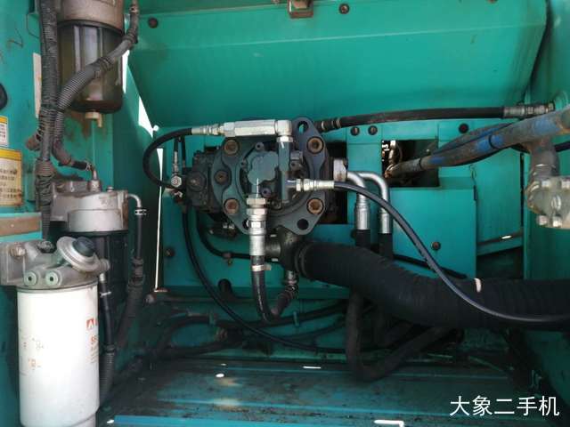 神钢 SK260LC-8 挖掘机