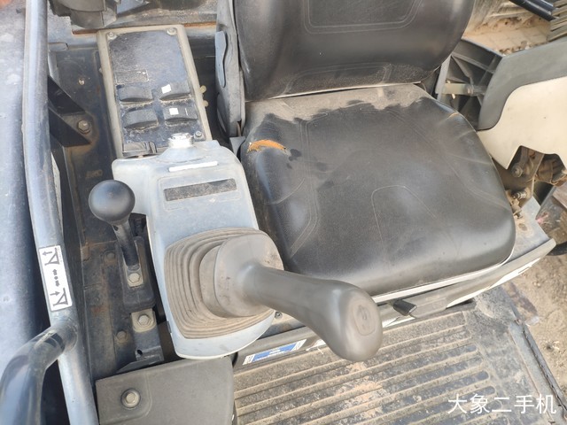 日立 ZX30U-3 挖掘机