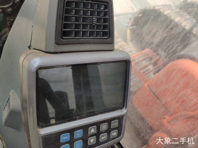 斗山 DX225LC 挖掘机