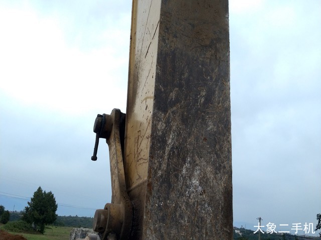 卡特彼勒 320B 挖掘机