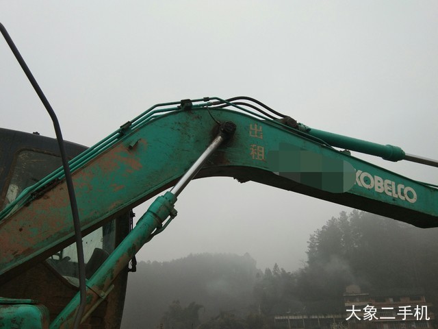 神钢 SK140LC-8 挖掘机