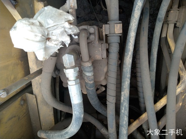 小松 PC240LC-8 挖掘机