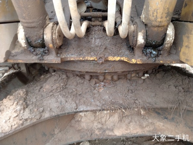 卡特彼勒 320B 挖掘机