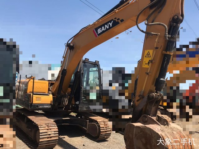 三一重工 SY135C 挖掘机