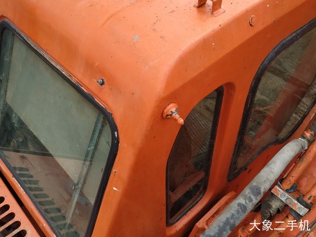 斗山 DH220-5 挖掘机