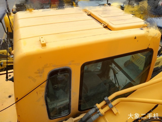 现代 R305LC-7 挖掘机