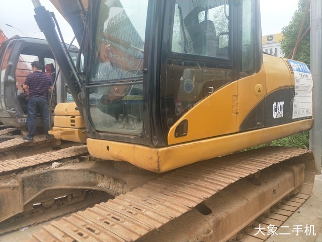 卡特彼勒 323DL 挖掘机