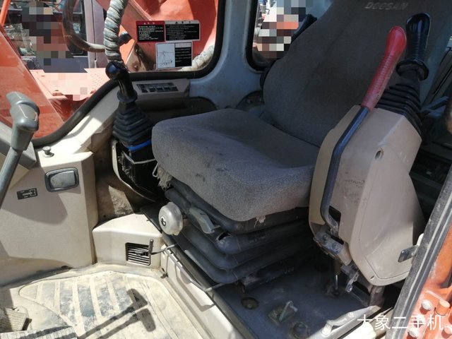 斗山 DH300LC-7 挖掘机