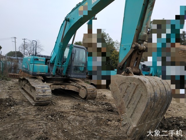 神钢 SK210LC-8 挖掘机