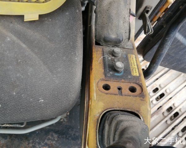 雷沃重工 FR260-7 挖掘机