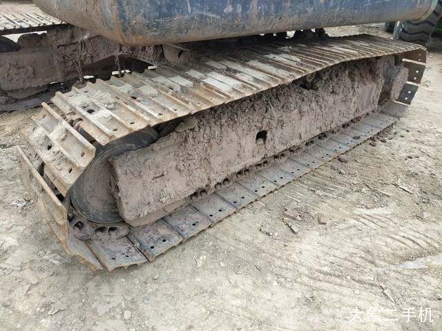 神钢 SK75-8 挖掘机