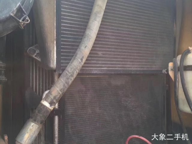 现代 R150LC-9 挖掘机