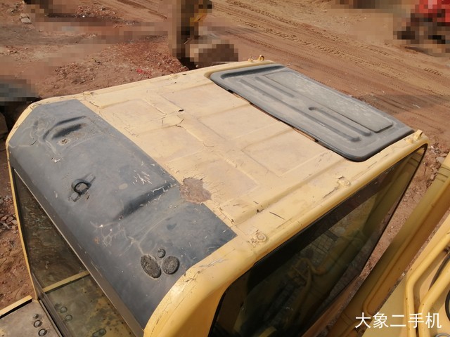 小松 PC220LC-8 挖掘机