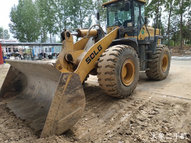 山东临工 LG952H 装载机