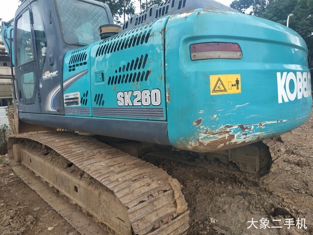 神钢 SK260LC-8 挖掘机