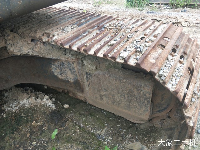 现代 R150LC-7 挖掘机