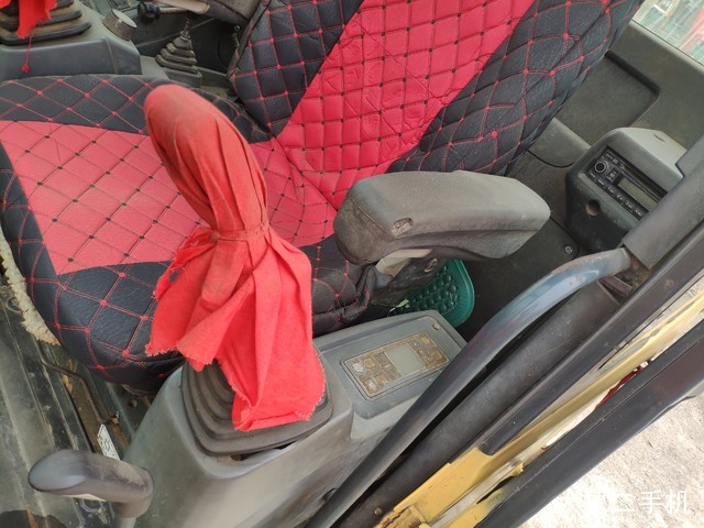 现代 R60-9 挖掘机