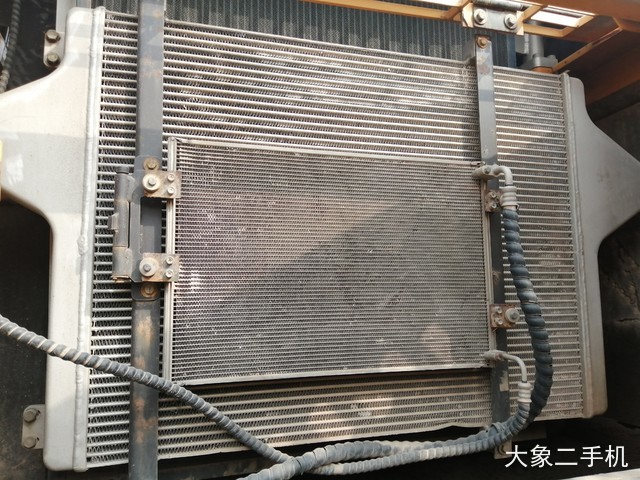 三一重工 SY385H-8 挖掘机