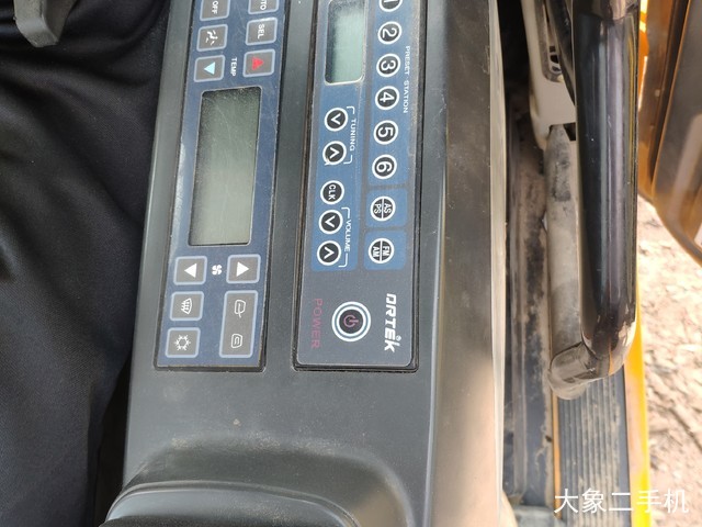 龙工 LG6150 挖掘机