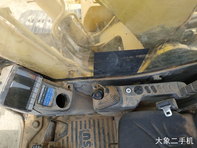 小松 PC200-8 挖掘机