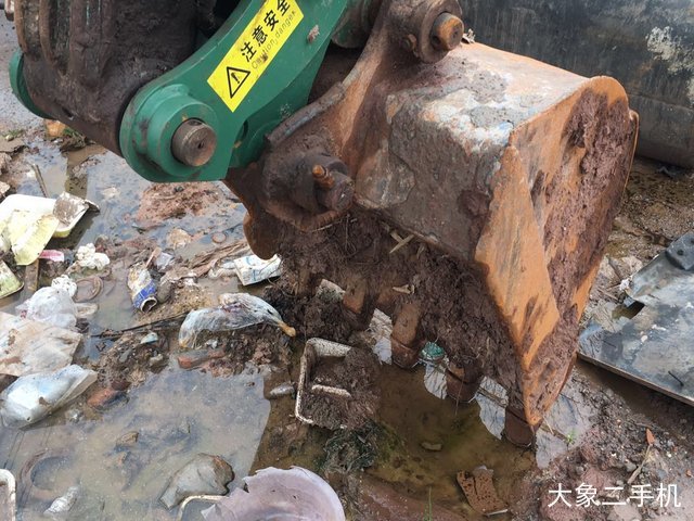 神钢 SK55-C 挖掘机